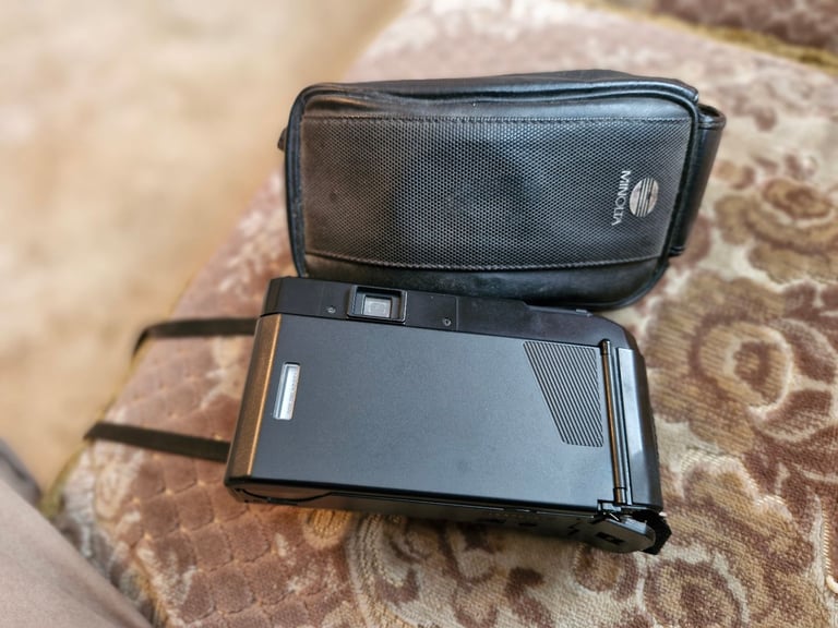 Minolta auto focus Tele camera with case.