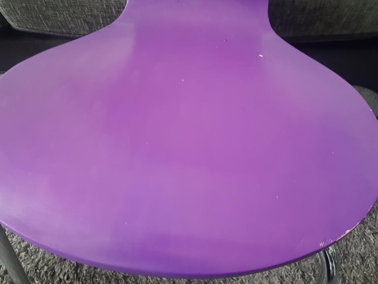 Wooden dining chairs x4