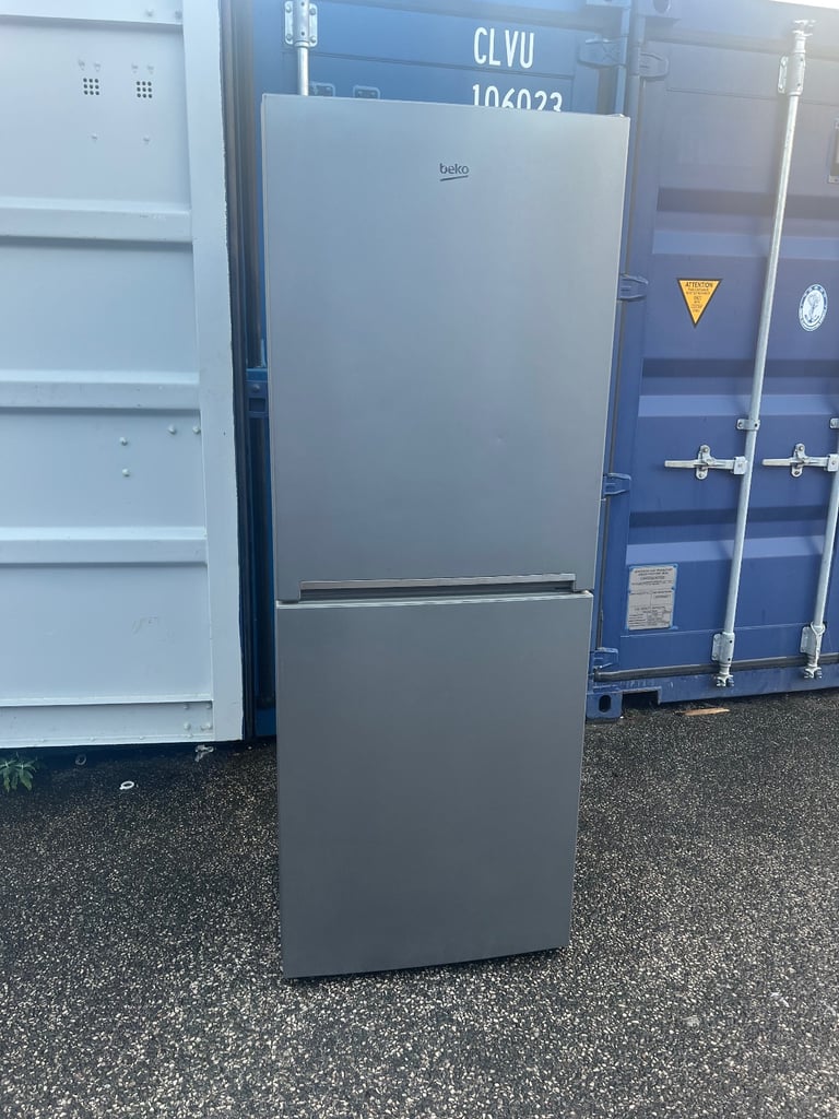 BEKO LARGE FRIDGE FREEZER FOR SALE