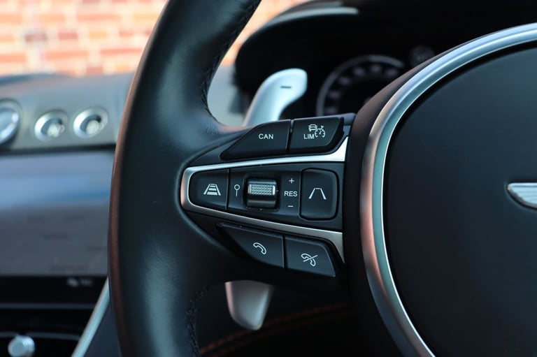 2023 23 ASTON MARTIN DBX 4.0 V8 SUV 5DR PETROL AUTO 4WD EURO 6 (S/S) (550 PS)