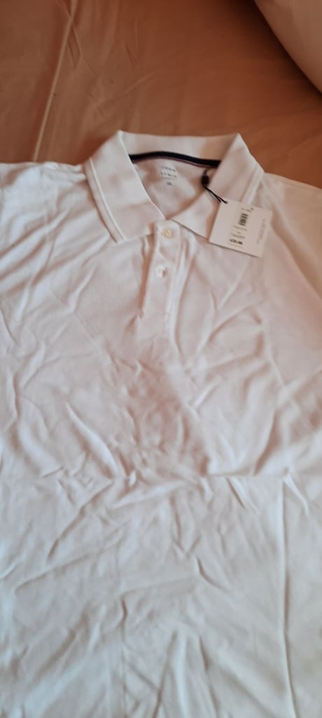 image for BRAND NEW MEN'S JHON LEWIS TEE SHIRT. 