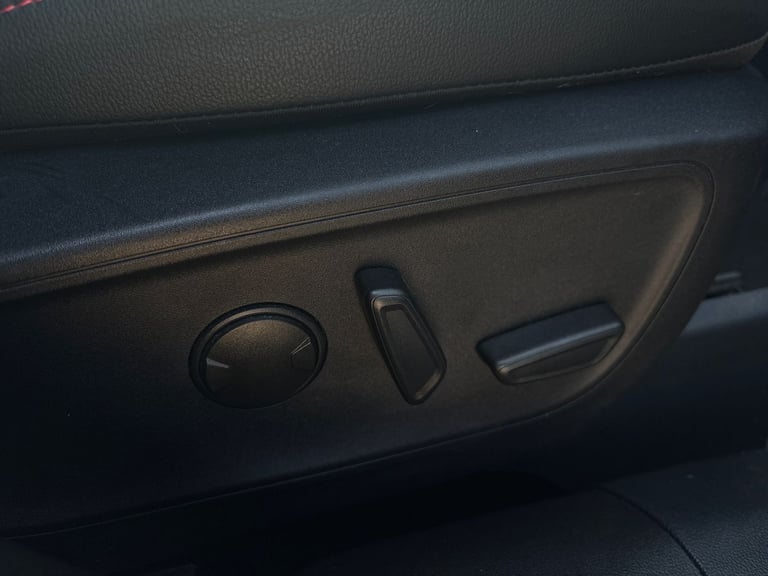 2022 Ford Kuga 2.0 EcoBlue 190 ST-Line 5dr Auto AWD HATCHBACK DIESEL Automatic