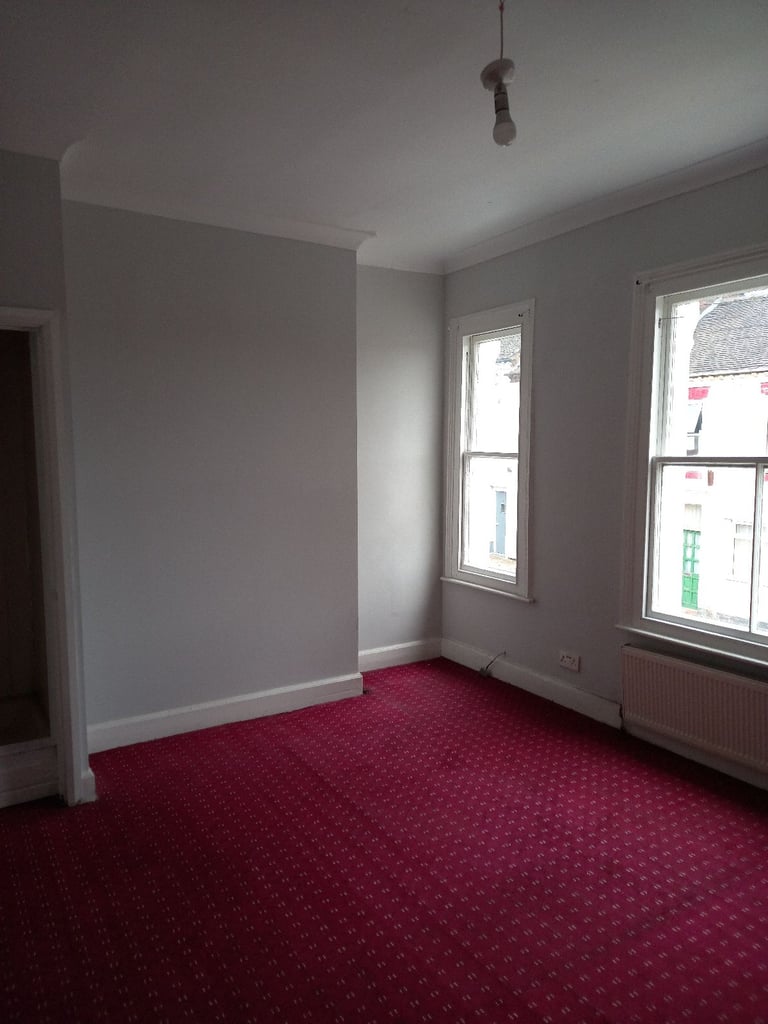 **AVAILABLE**3 BEDROOM PROPERTIES**STOKE-ON-TRENT**