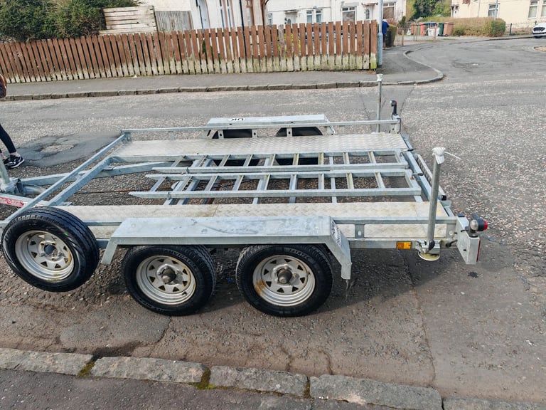 Phoenix Smart Trailer Car Transporter Twin Braked Axle with 2 Meter Ladder Ramps 2000 kgs Gross