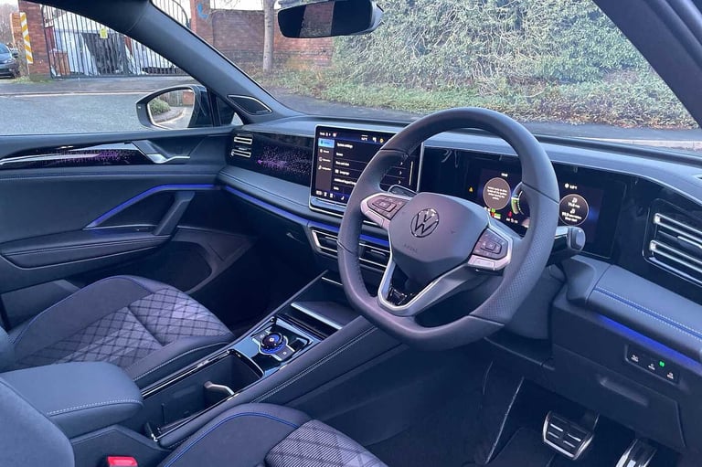 2025 Volkswagen Tiguan 1.5 TSI 272 eHybrid R-Line 5dr DSG ESTATE PETROL/ELECTRIC Automatic