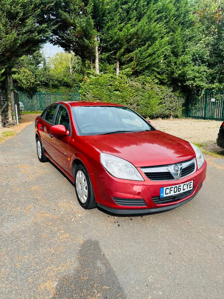 Vauxhall, VECTRA, Hatchback, 2006, Manual, 1796 (cc), 5 doors