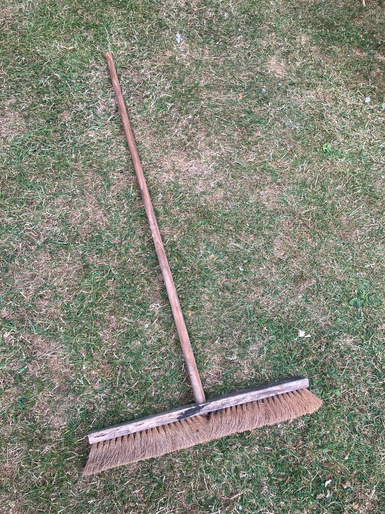 image for Large 60cm Head Sweeping Brush