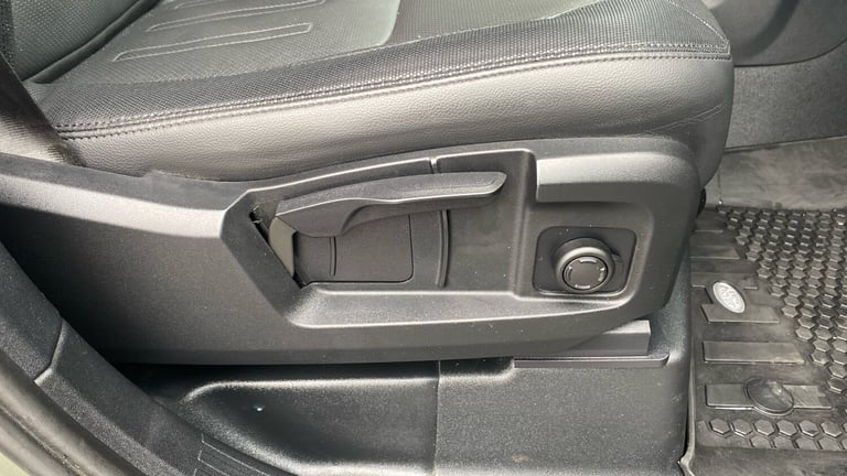 2021 Land Rover Defender 3.0 D250 X-Dynamic S 110 5dr Auto Diesel Estate Estate Diesel Automatic