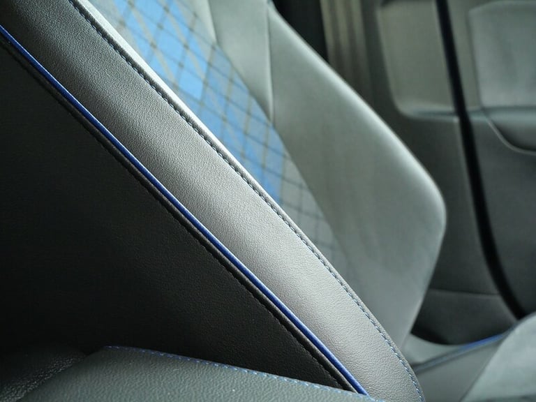 2023 Volkswagen Golf 2.0 TSI R Hatchback 5dr Petrol DSG 4Motion Euro 6 (s/s) (320 ps) Hatchback P...