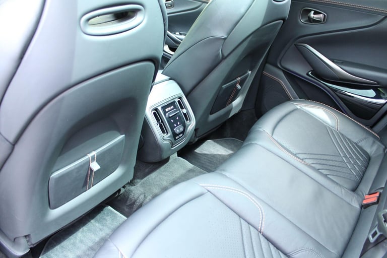 2021 Aston Martin DBX V8 550 5dr Touchtronic HATCHBACK PETROL Automatic