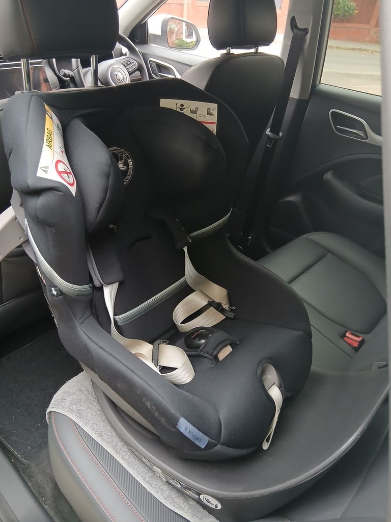 Cybex Car Seat with ISO Fix base