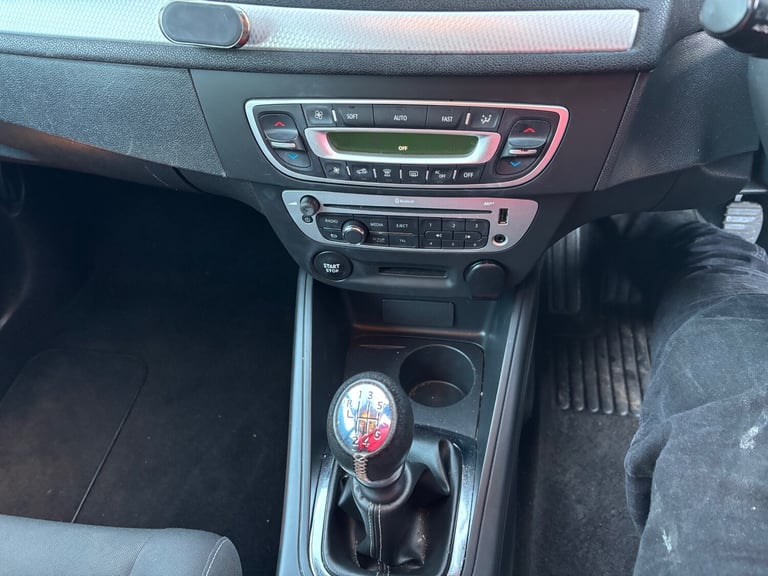 2014 Renault Megane 1.5 dCi Dynamique TomTom Energy 5dr HATCHBACK Diesel Manual