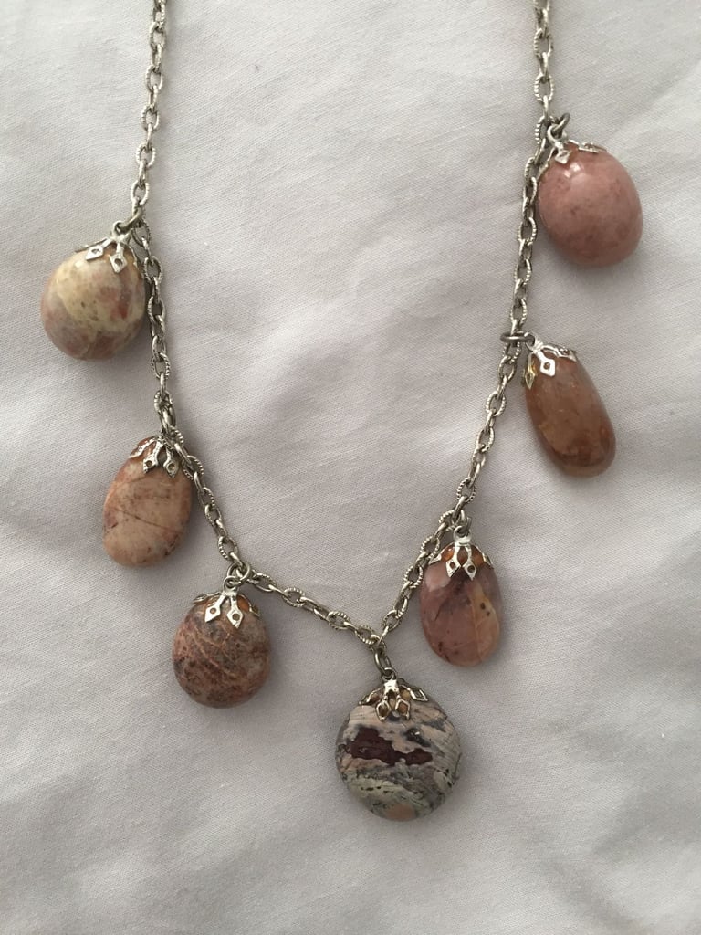 Silver-plated Pendant Necklace. 