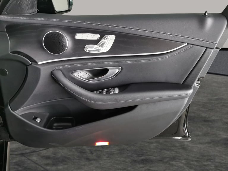 2019 Mercedes-Benz E Class E350d AMG Line Night Edition 4dr 9G-Tronic SALOON DIESEL Automatic