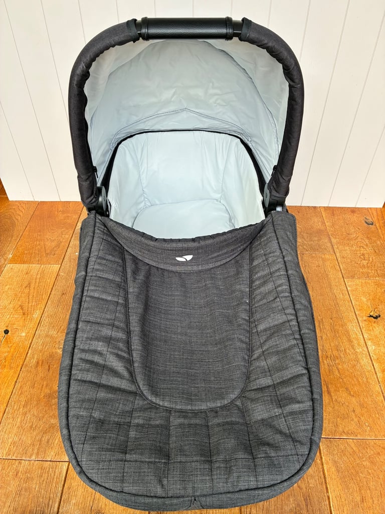 Joie Chrome DLX Travel System