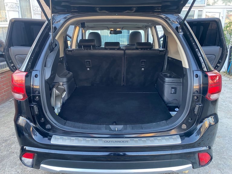Mitsubishi, OUTLANDER, Estate, 2015, Other, 1998 (cc), 5 doors