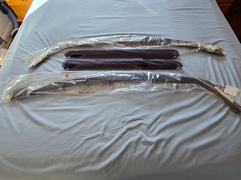 Nissan note  wind deflectors