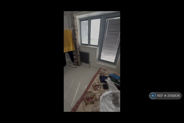 1 bedroom in Royeston Gardens, Ig1 3Sy, IG1 (#2592836)