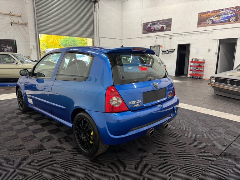 2005 RENAULT CLIO 2.0 16V 182 SPORT TRACK CAR AND TRAILER SET