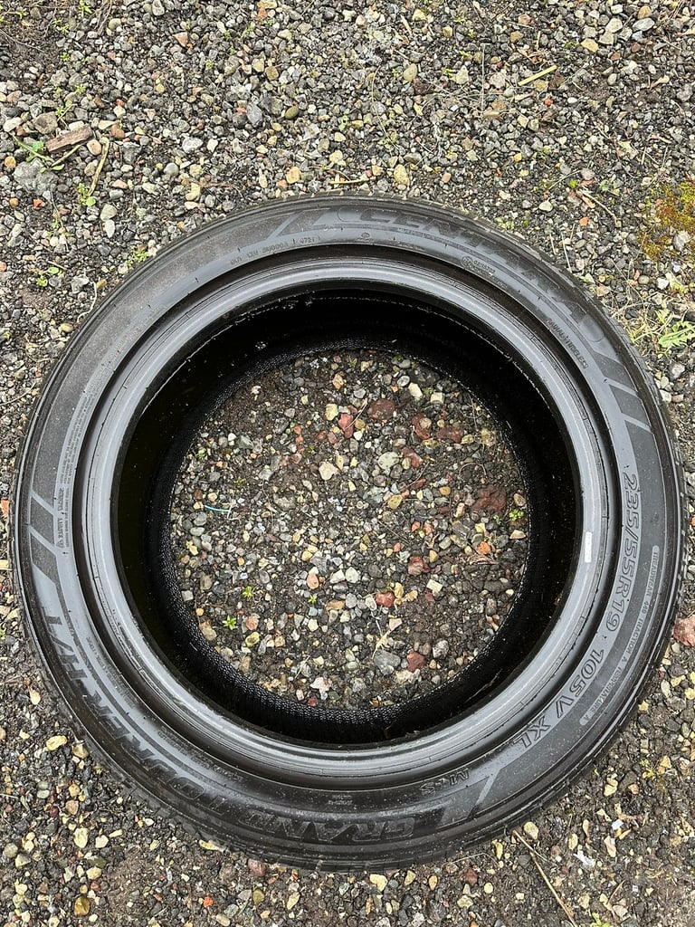image for Centara grand tourer tyre 235/55R19 105V XL