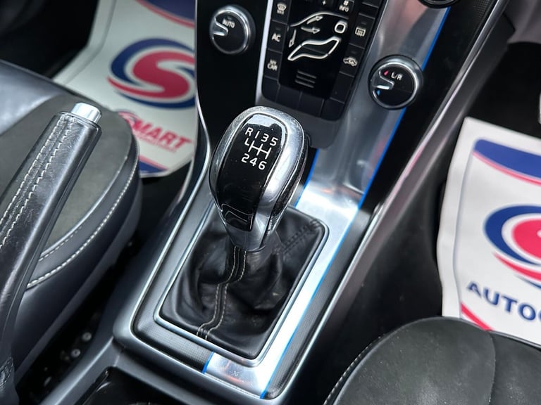 2015 Volvo V40 1.6 D2 R-Design Euro 5 (s/s) 5dr HATCHBACK Diesel Manual