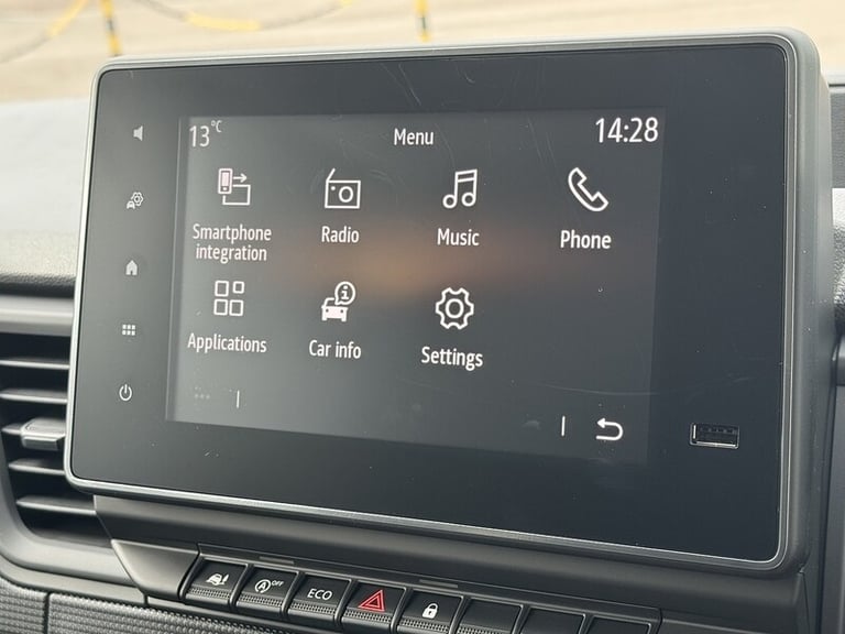 2025 Renault Trafic 130ps LL30 130 Advance 6 Seat with Air Con, Cruise, Rear Sensors &amp; Delive...