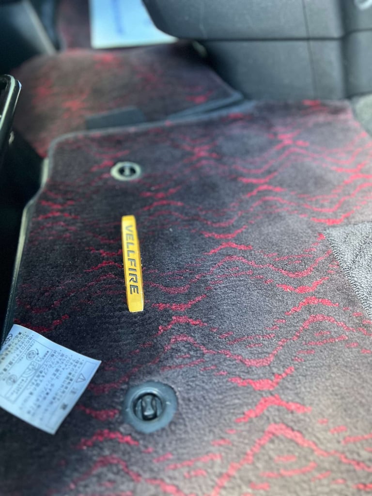 2014 Toyota Vellfire 2.4+GOLDEN EYES+GRADE 4B+FRESH IMPORT+ MPV Petrol Automatic