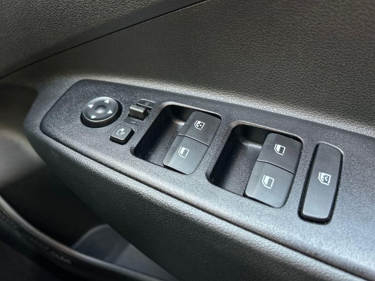 2024 Hyundai i10 1.0 Premium Hatchback 5dr Petrol Auto Euro 6 (s/s) (63 ps) Hatchback PETROL Auto...