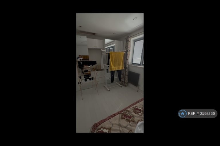 1 bedroom in Royeston Gardens, Ig1 3Sy, IG1 (#2592836)