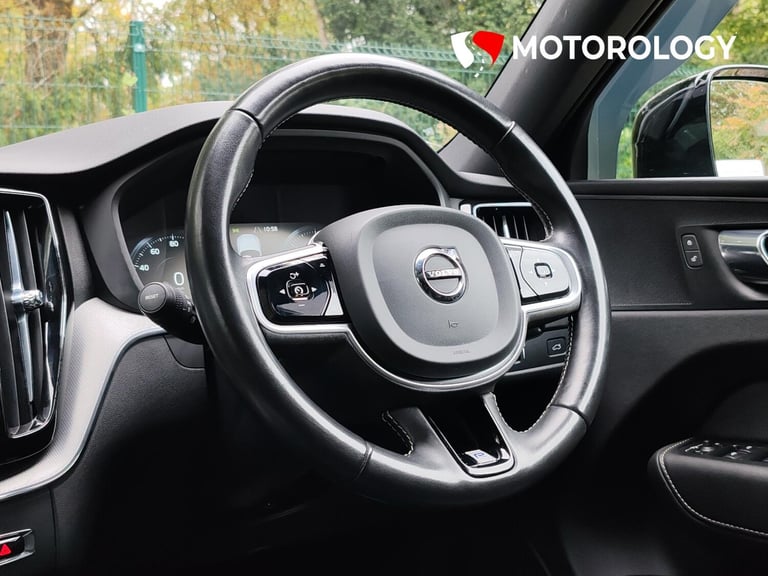 2020 Volvo XC60 2.0 B4 MHEV R-Design SUV 5dr Diesel Hybrid Auto AWD Euro 6 (s/s) (197 ps) SUV Hyb...