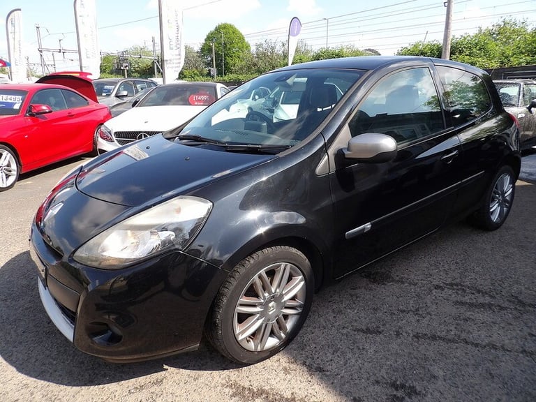 2012 Renault Clio 1.2 16V Dynamique TomTom 3dr HATCHBACK PETROL Manual