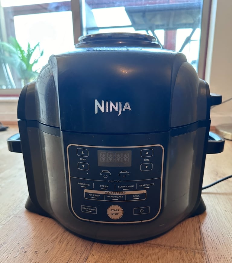 image for Ninja Foodi Multi-Cooker (Pressure Cooker & Air Fryer) – Great Condition