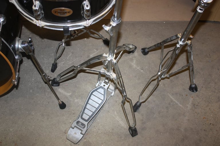 Pearl Target Series Black 5 Piece Refurbished Rock Drum Kit ~ 22in Bass + All Hardware ~ £350 ono