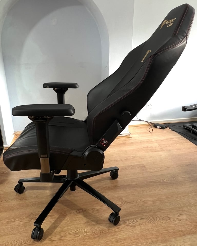 Secretlab TITAN EVO 2022 Series XL NEO Hybrid Leatherette Stealth Chair (USED)-Collection Only
