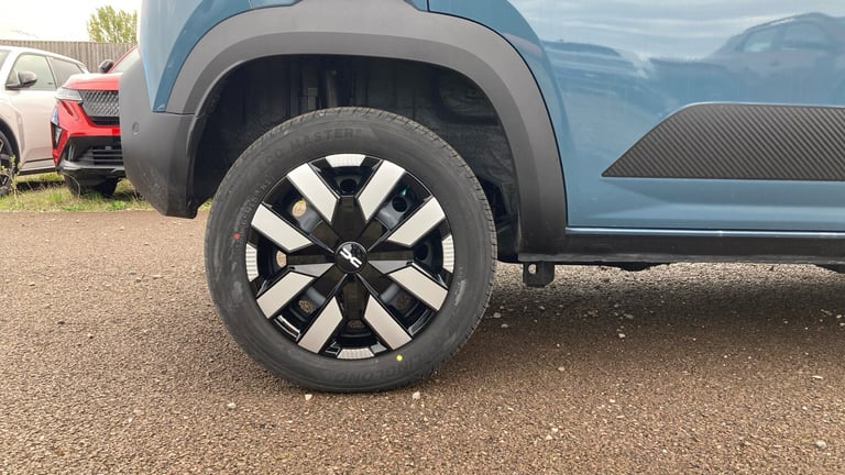 2025 Dacia Spring 27kWh Expression 65 48kW 5dr Auto Electric Hatchback Hatchback Electric Automatic