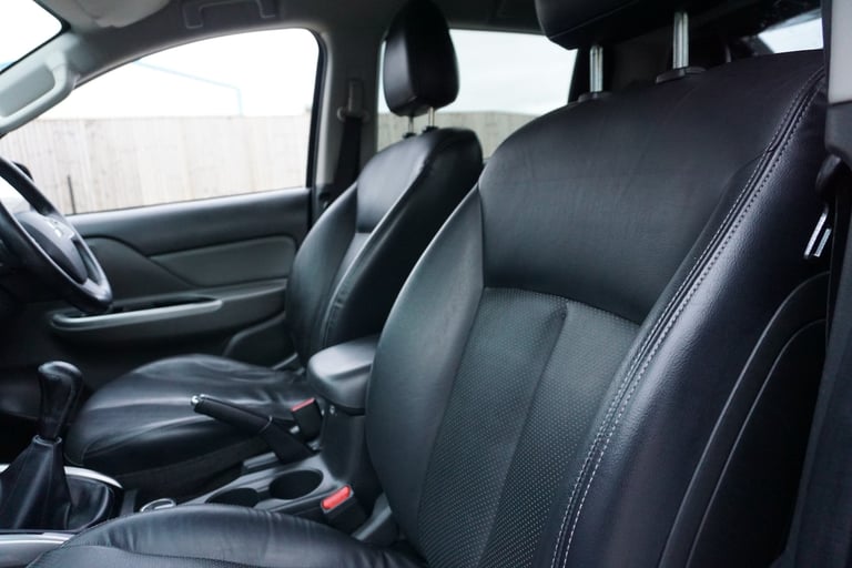 2015 Mitsubishi L200 Double Cab DI-D 178 Warrior 4WD *OUTSTANDING CONDITION FSH* PICK UP Diesel M...