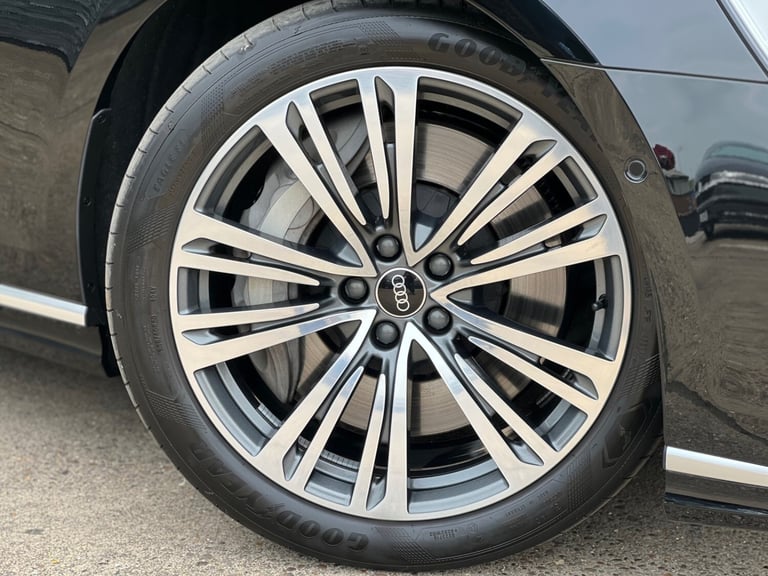 2022 72 Audi A8 3.0 V6 TFSie 60 S-Line Quattro 462ps