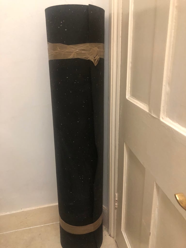 Rubber under lay for laminate flooring