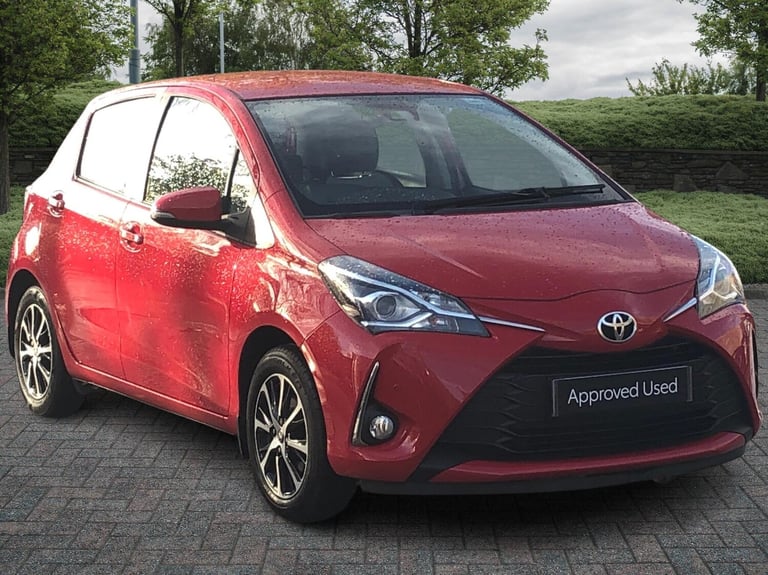 2017 Toyota Yaris 1.5 VVT-i Icon Tech 5dr HATCHBACK PETROL Manual