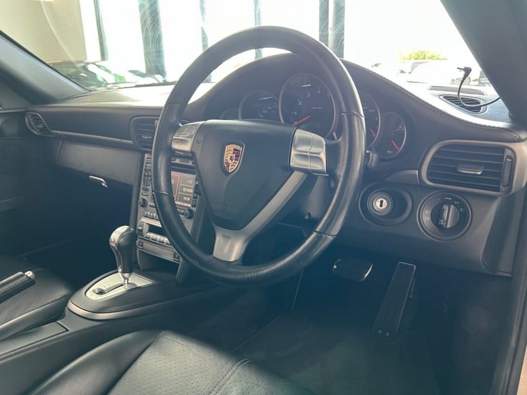 2005 Porsche 911 3.6 997 Carrera Coupe 2dr Petrol Manual (266 g/km, 325 bhp) Coupe Petrol Automatic