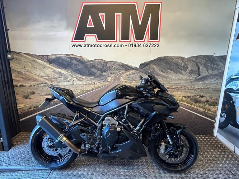 KAWASAKI ZR1000 H2 SUPERCHARGED 2022, 1 OWNER, LOTS OF EXTRAS, (ATMOTORCYCLES) 