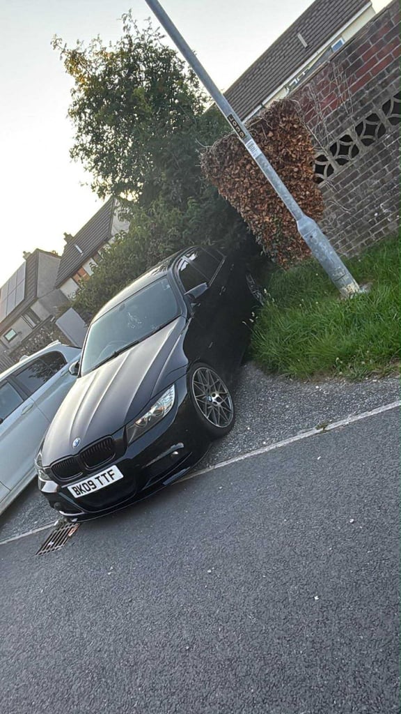 BMW, 3 SERIES, Saloon, 2009, Manual, 1995 (cc), 4 doors