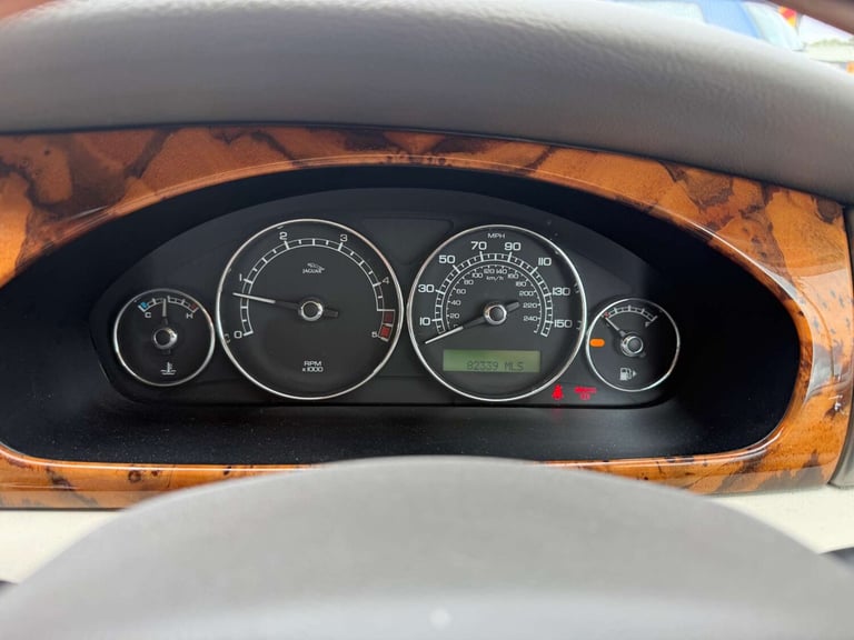 2010 Jaguar X-Type 2.2 X-Type Sovereign  Auto 4dr Saloon Diesel Automatic