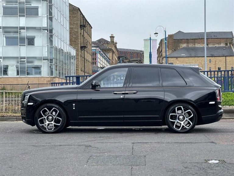 ROLLS ROYCE CULLINAN BLACK BADGE AUTO