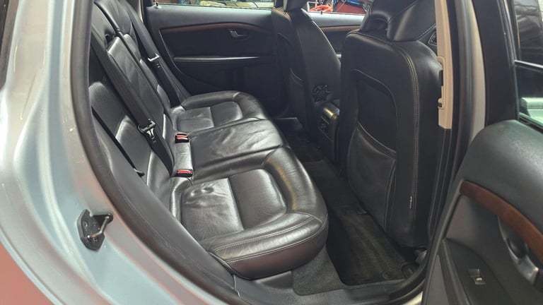  Volvo V70 3.0 T6 R-Design Geartronic AWD Petrol Automatic