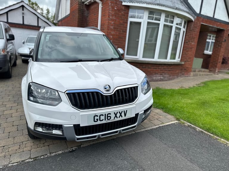 Skoda, YETI OUTDOOR, Hatchback, 2016, Manual, 1197 (cc), 5 doors