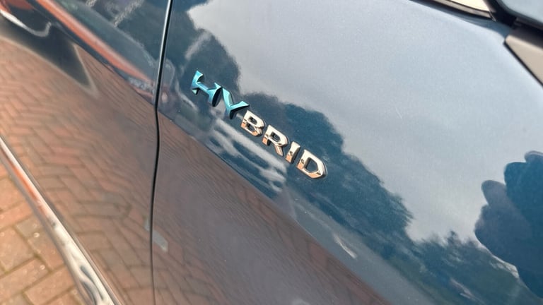 2024 Peugeot 3008 1.6 13.2kWh Allure Premium + SUV 5dr Petrol Plug-in Hybrid e-EAT Euro 6 (s/ SUV...