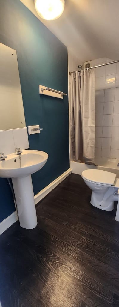 Shared Room for Rent in a Spacious, Friendly House at S6