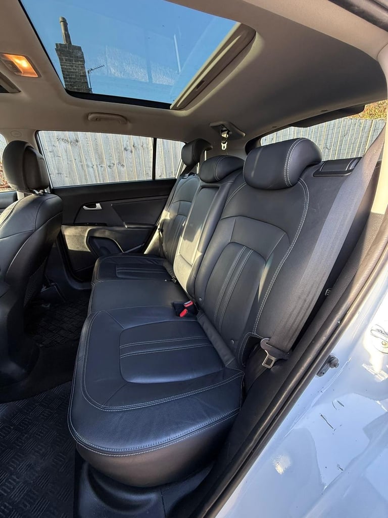 2014 Kia Sportage 1.7 CRDi EcoDynamics 3 2WD Euro 5 (s/s) 5dr ESTATE Diesel Manual