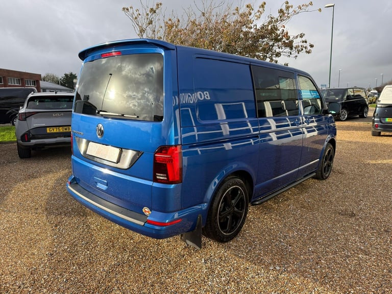 2023 Volkswagen Transporter 2.0 TDI T32 Highline Kombi DSG FWD SWB Euro 6 (s/s) 5dr WINDOW VAN Di...